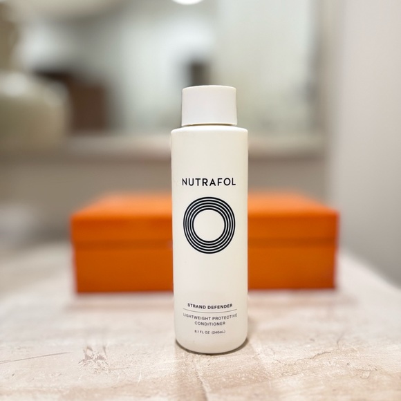 Nutrafol Other - Nutrafol DAILY
PROTECTIVE HAIR
CONDITIONER: One (1) 8.1
fl oz New Sealed NWT